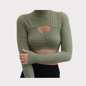 Twist Long Sleeve Women’s Crop Top